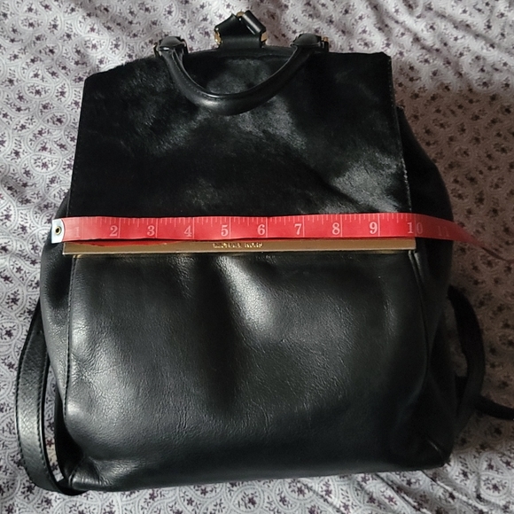 Backpack - Picture 5 of 7